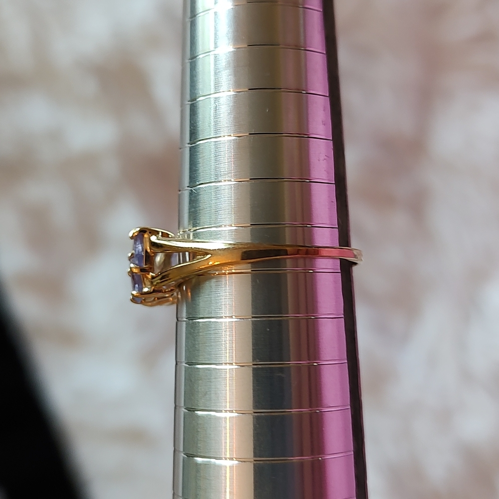 14k Solid Gold Tanzanite Ring - image 6